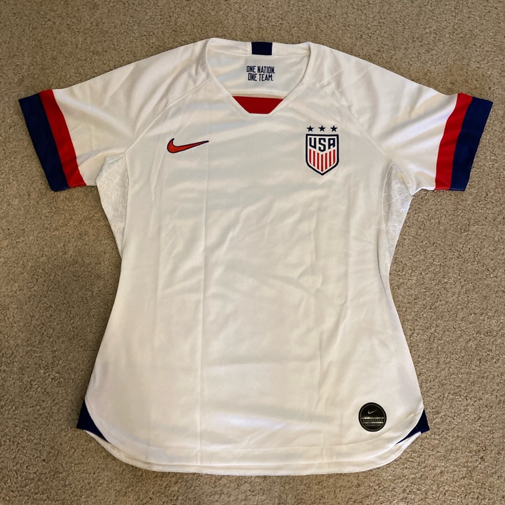 Nike women’s soccer team USA jersey